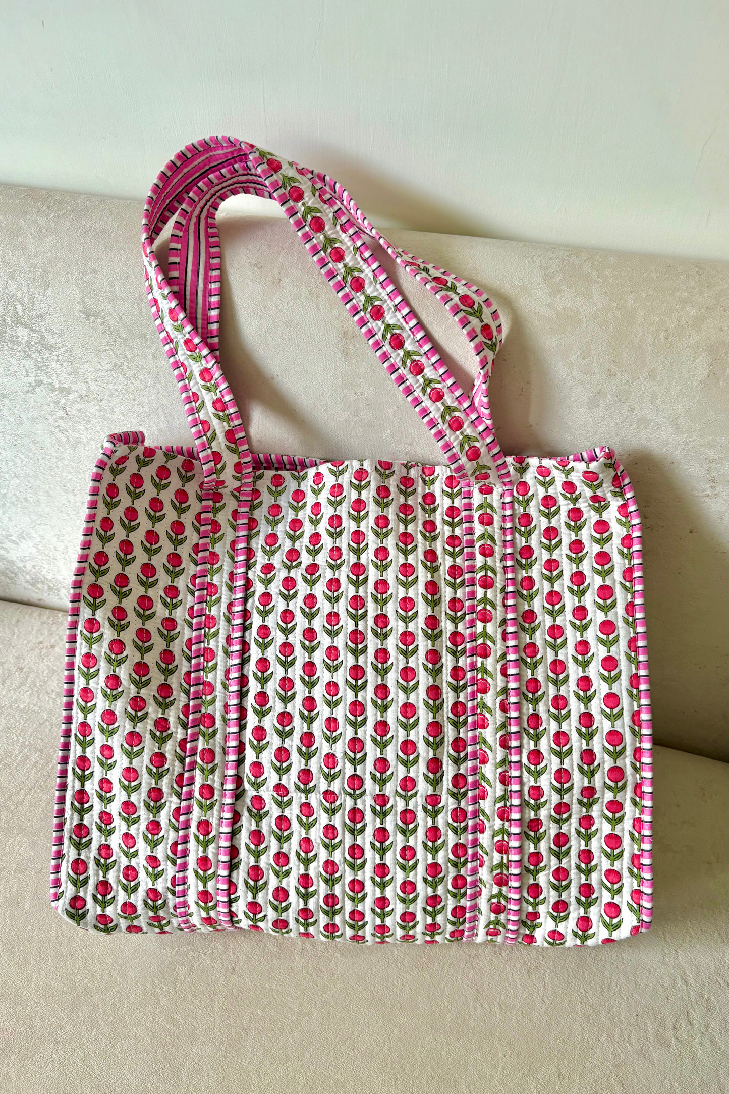 Tulip Travel Tote | Reversible | Pink