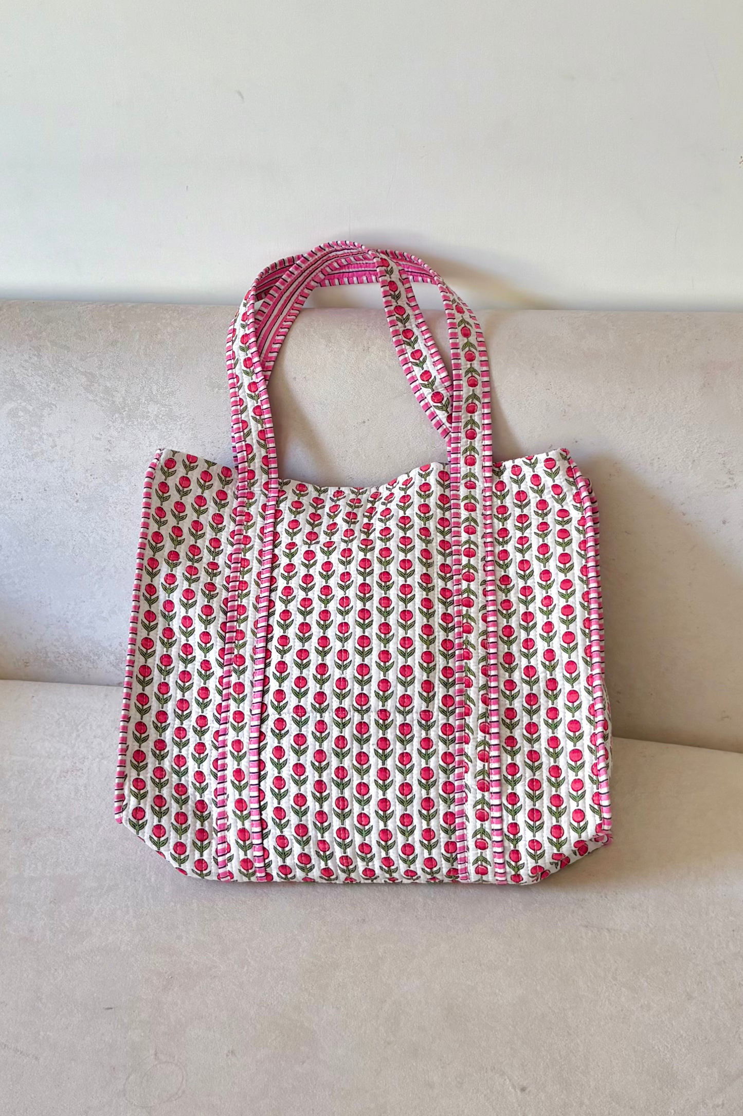 Tulip Travel Tote | Reversible | Pink