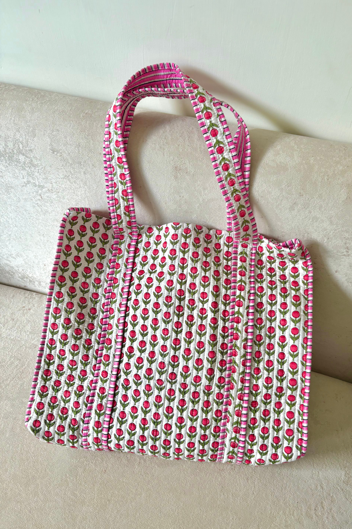Tulip Travel Tote | Reversible | Pink