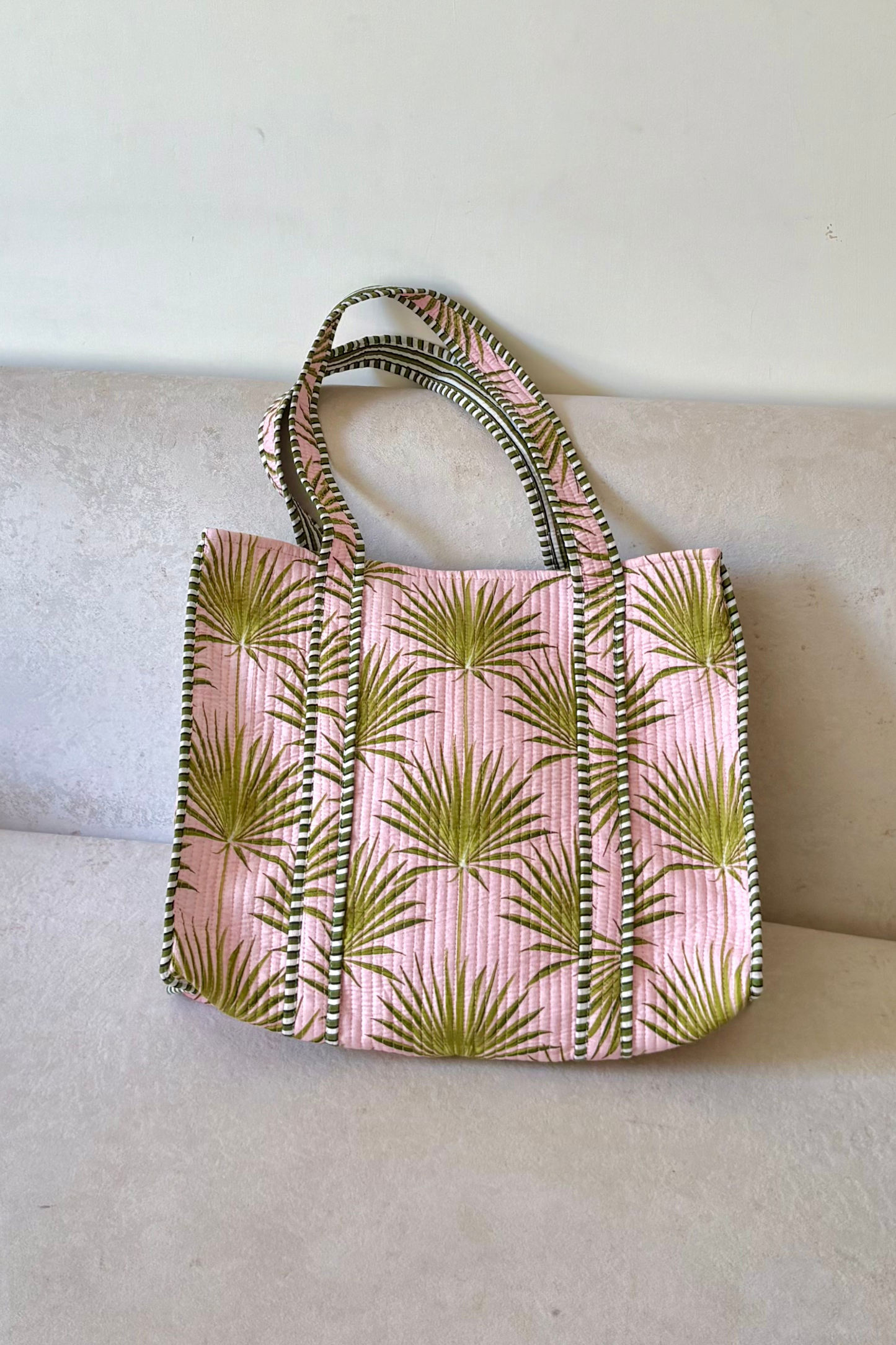 Palm Travel Tote | Reversible | Green