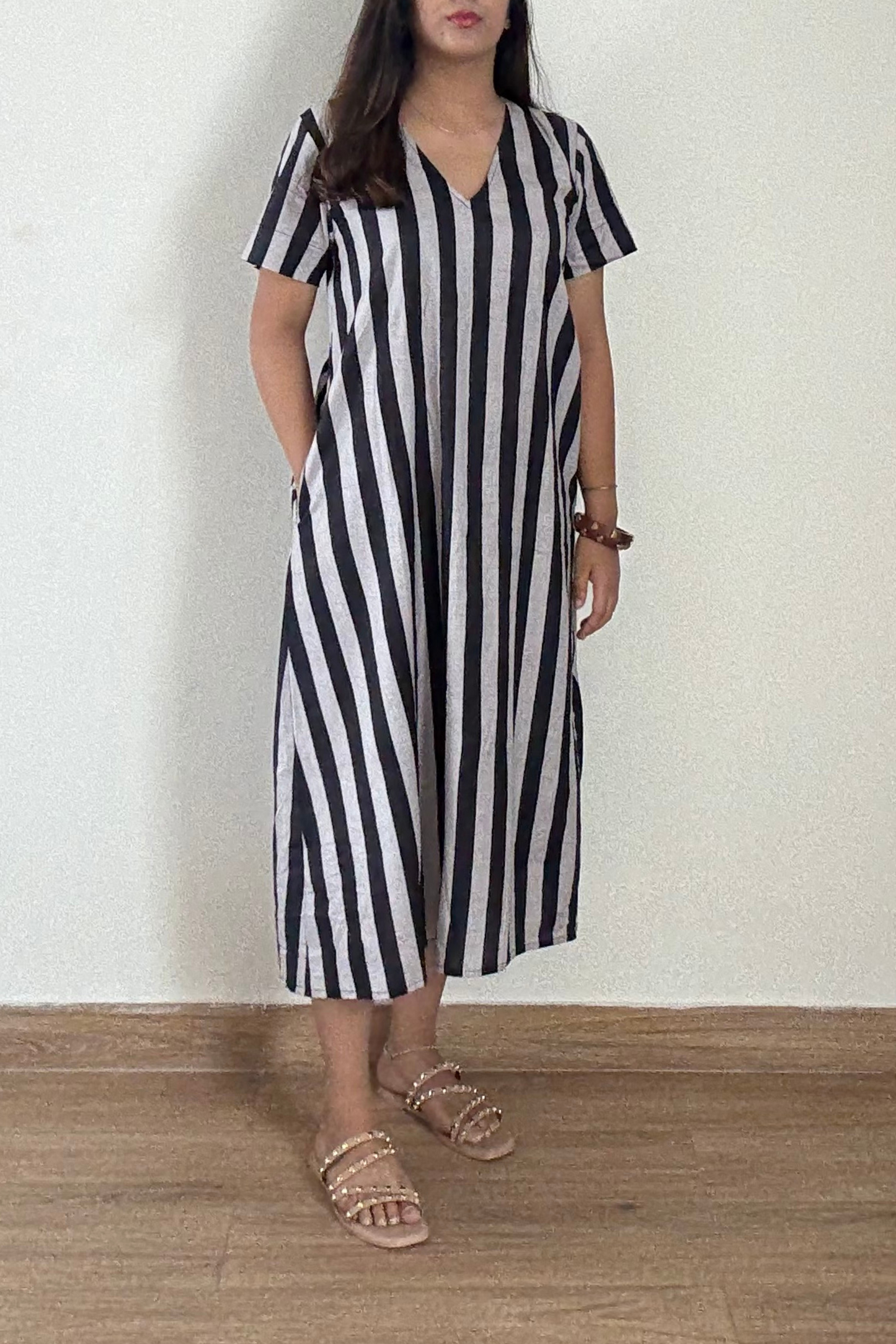 Calcutta Lane Kurta Dress | Striped | Black White